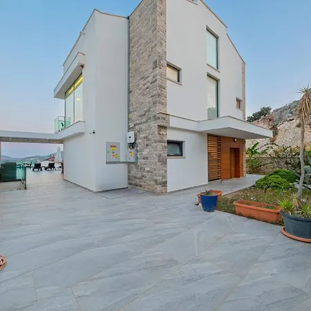 Premium In The Center Of Kalkan Willa